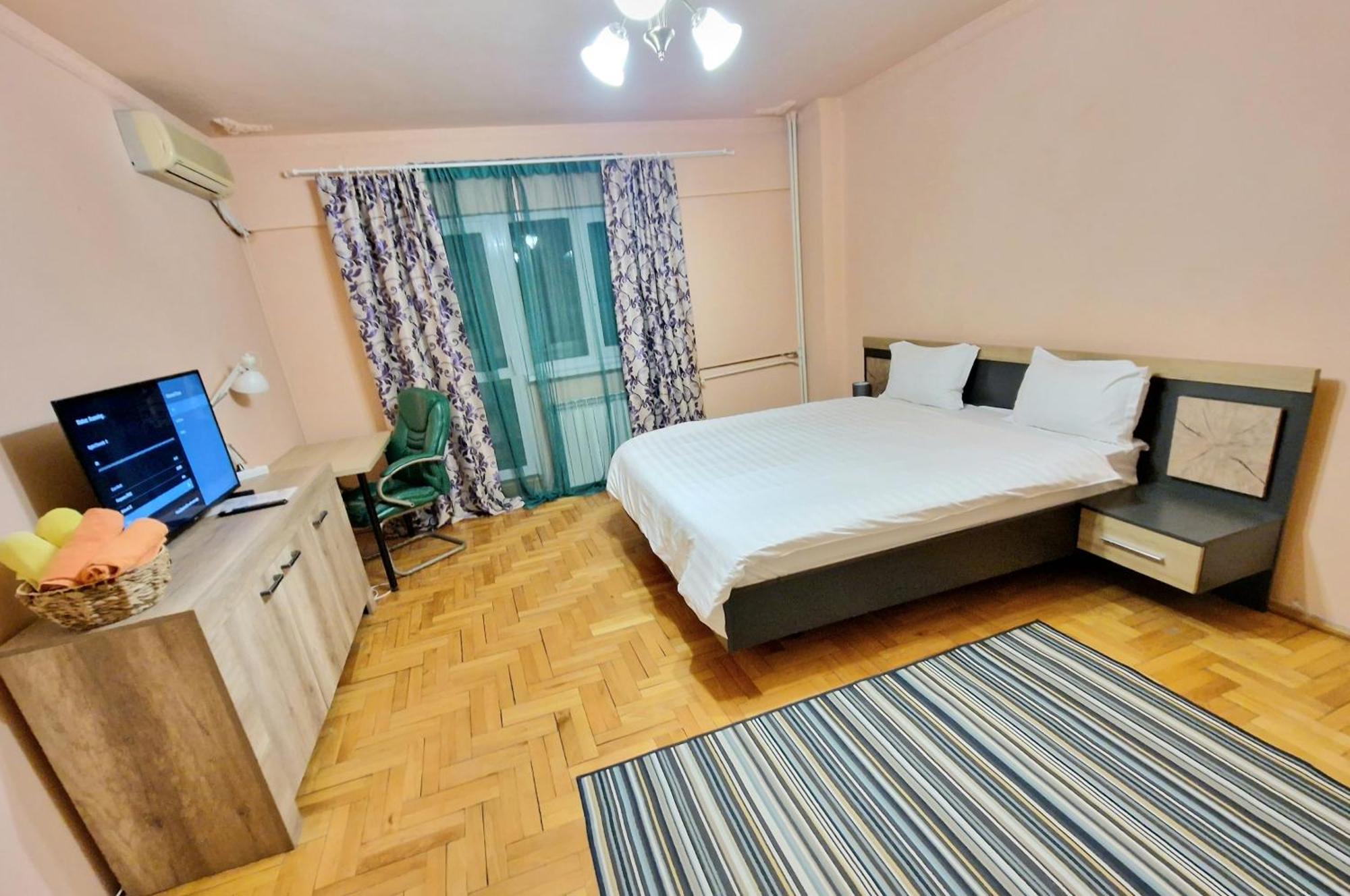 Global Downtown Apartments - Unirii Bucharest Exterior photo